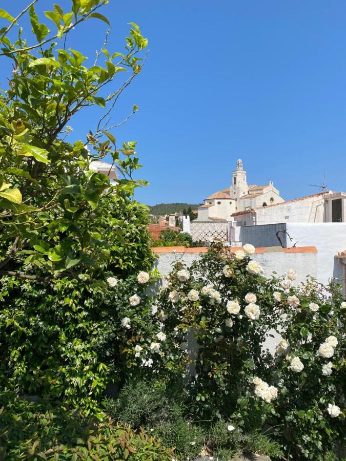 Centric Townhouse With Sea View - Casa Marta Villa Cadaques Bagian luar foto