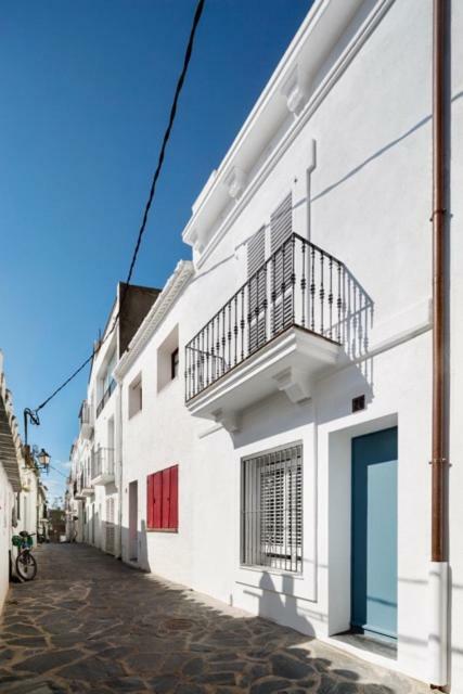 Centric Townhouse With Sea View - Casa Marta Villa Cadaques Bagian luar foto