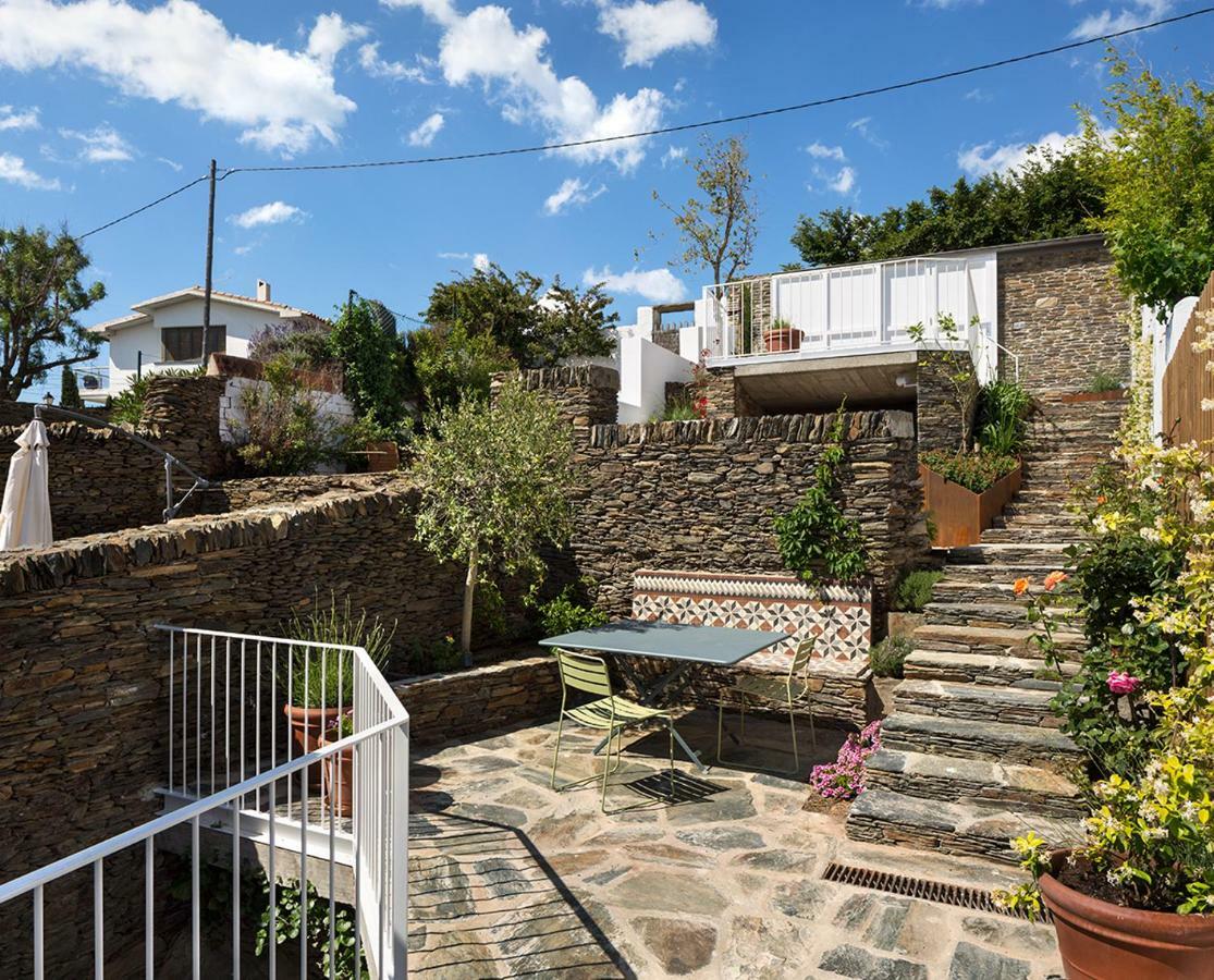 Centric Townhouse With Sea View - Casa Marta Villa Cadaques Bagian luar foto